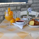 Taradella Hotel