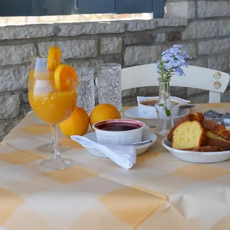 Taradella Hotel