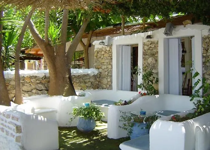 Отель Taradella 3*