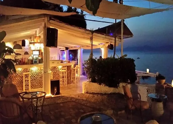 Отель Taradella Alissos