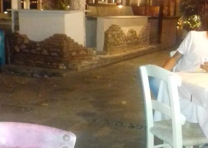 Taradella Отель Alissos